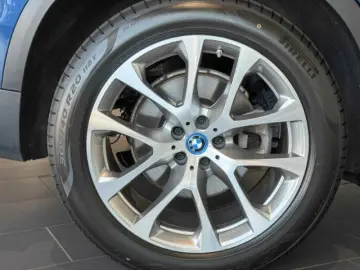 X5 xDrive45e Laserlicht+HUD+Pano+Memory