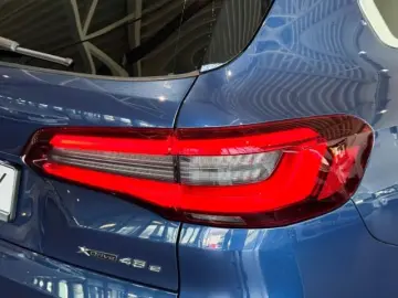 X5 xDrive45e Laserlicht+HUD+Pano+Memory