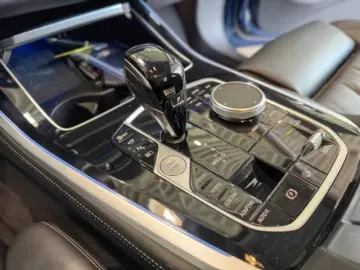 X5 xDrive45e Laserlicht+HUD+Pano+Memory