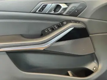 X5 xDrive45e Laserlicht+HUD+Pano+Memory