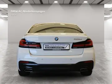 520d Limousine M Sport LiveCockpitProf Head-Up