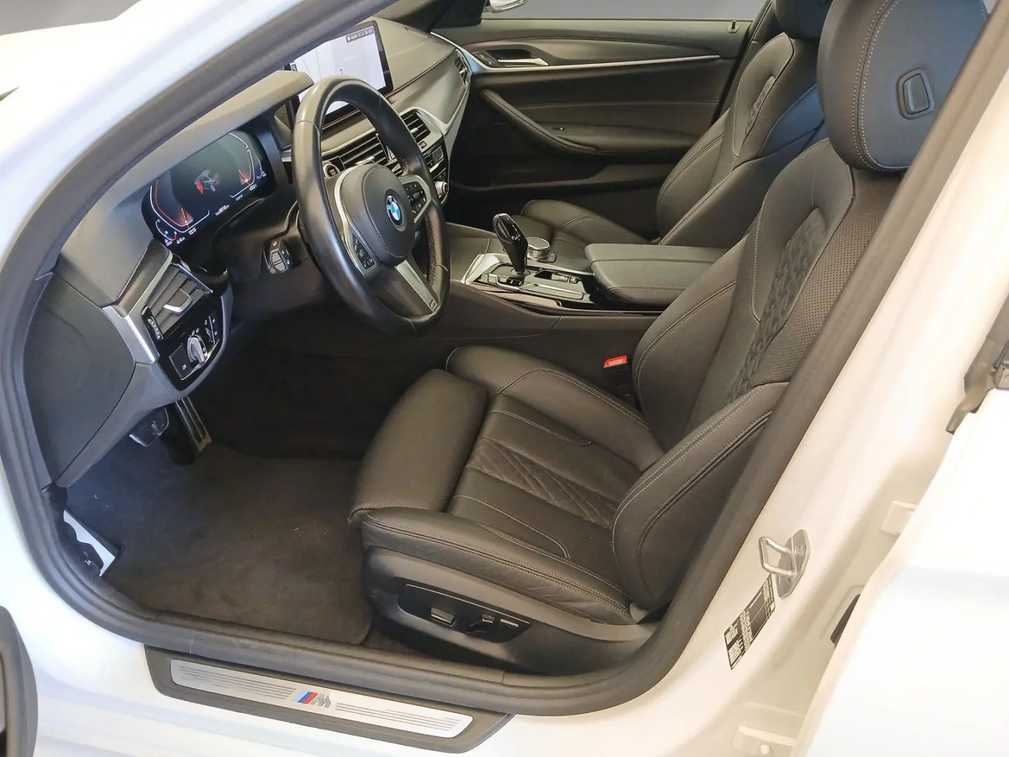 520d Limousine M Sport LiveCockpitProf Head-Up