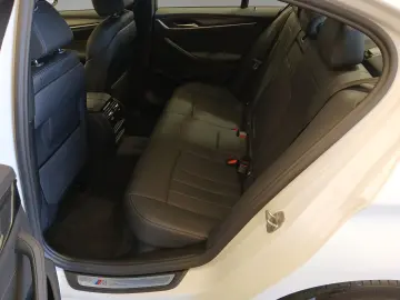 520d Limousine M Sport LiveCockpitProf Head-Up