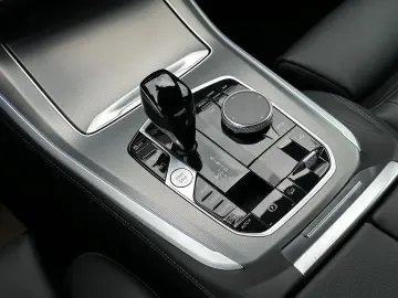 X5 xDrive45e M SPORT HUD KAMERA MEMORY LCP R22