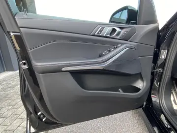 X5 xDrive45e M Sportpaket Alarm 22LM DAB Memory