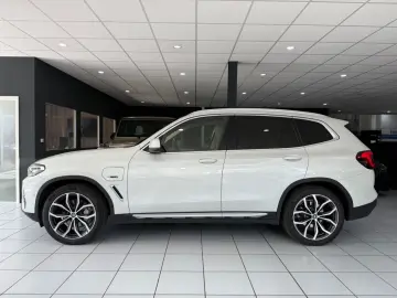 X3 xDrive 30e*PANO*KAMERA*AHK*HIFI*LEDER*1.HAND*