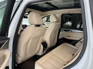 X3 xDrive 30e*PANO*KAMERA*AHK*HIFI*LEDER*1.HAND*