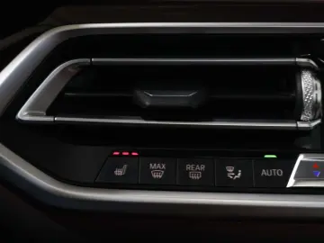 X5 X5 xDrive45e| M-pakket| AHK| HUD| DAB| Pano| 
