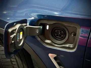 X3*xDRIVE*30e*HiFi*VOLL-LEDER*CONNECTED*DAB*