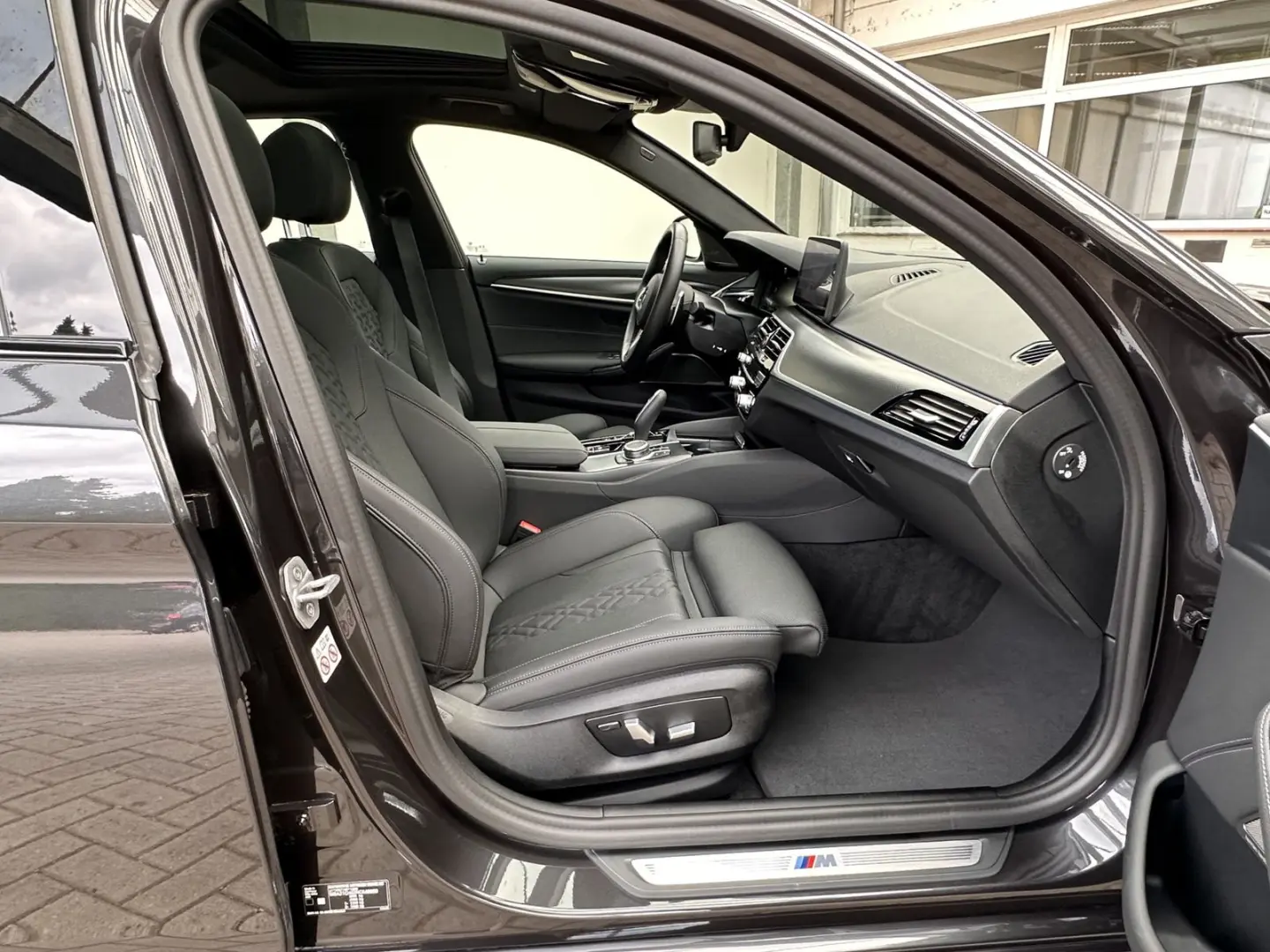 545e xDrive A M Sportpaket Head-Up HK HiFi DAB