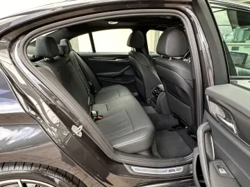 545e xDrive A M Sportpaket Head-Up HK HiFi DAB