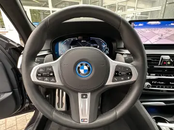 545e xDrive A M Sportpaket Head-Up HK HiFi DAB