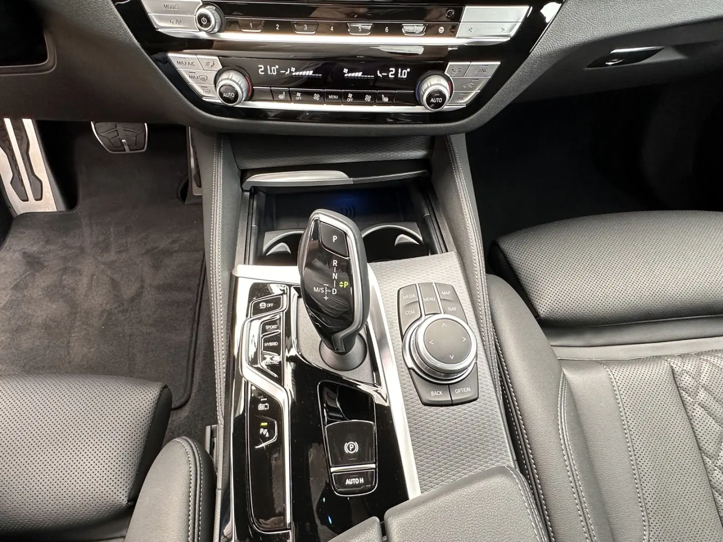 545e xDrive A M Sportpaket Head-Up HK HiFi DAB