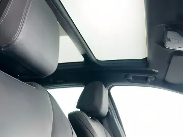 X3 xD30e LASER PANO KAM HUD HiFi