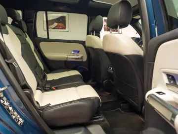 Mercedes-Benz GLB 250 4MATIC AMG