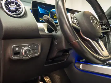 Mercedes-Benz GLB 250 4MATIC AMG
