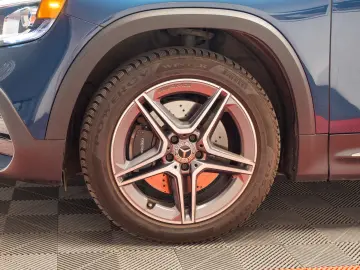 Mercedes-Benz GLB 250 4MATIC AMG