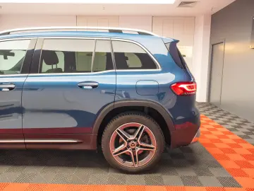 Mercedes-Benz GLB 250 4MATIC AMG