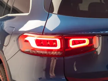 Mercedes-Benz GLB 250 4MATIC AMG