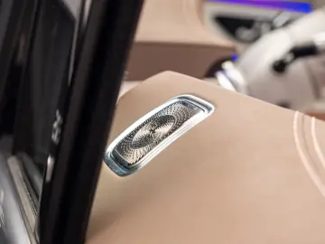Mercedes Benz EQS 450 4MATIC