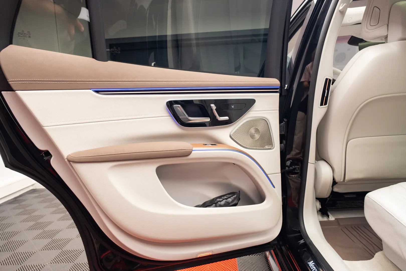 Mercedes Benz EQS 450 4MATIC