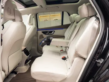 Mercedes Benz EQS 450 4MATIC