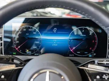 E 220 d Avantgarde Advanced Distr. LED Navi Kame