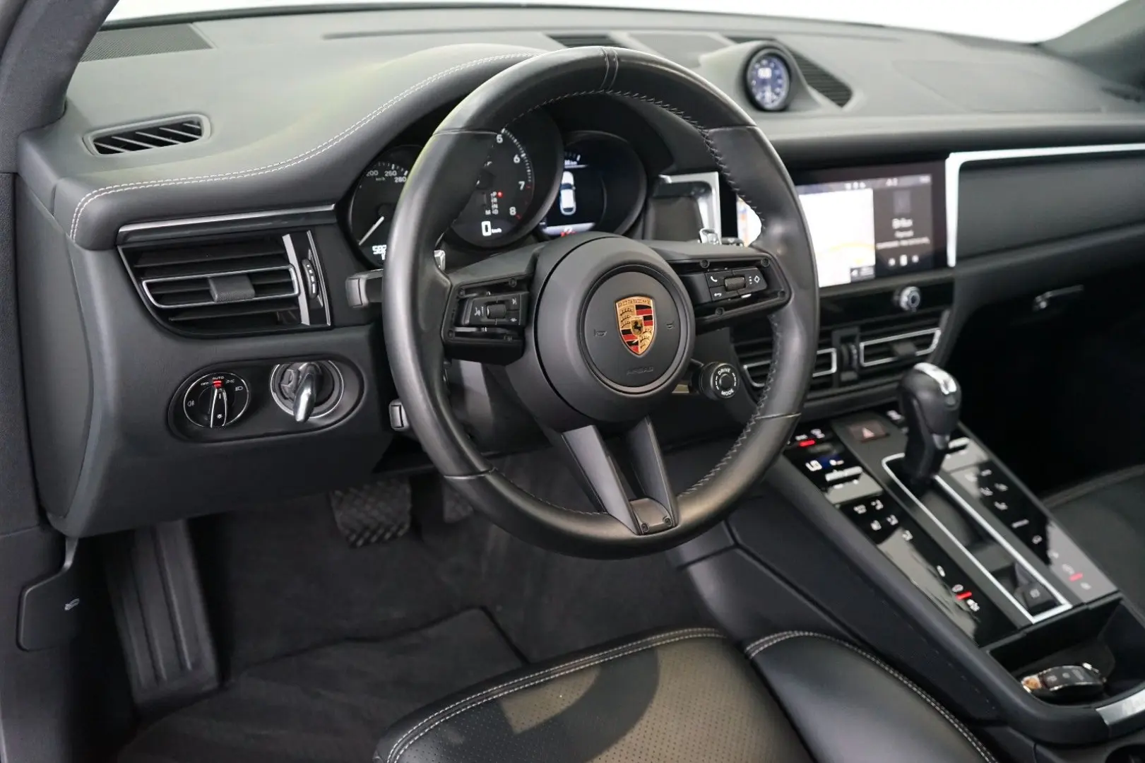 Macan T MY23/LUFT/PANO/AHK/ACC/18W/360°KEYL/21z