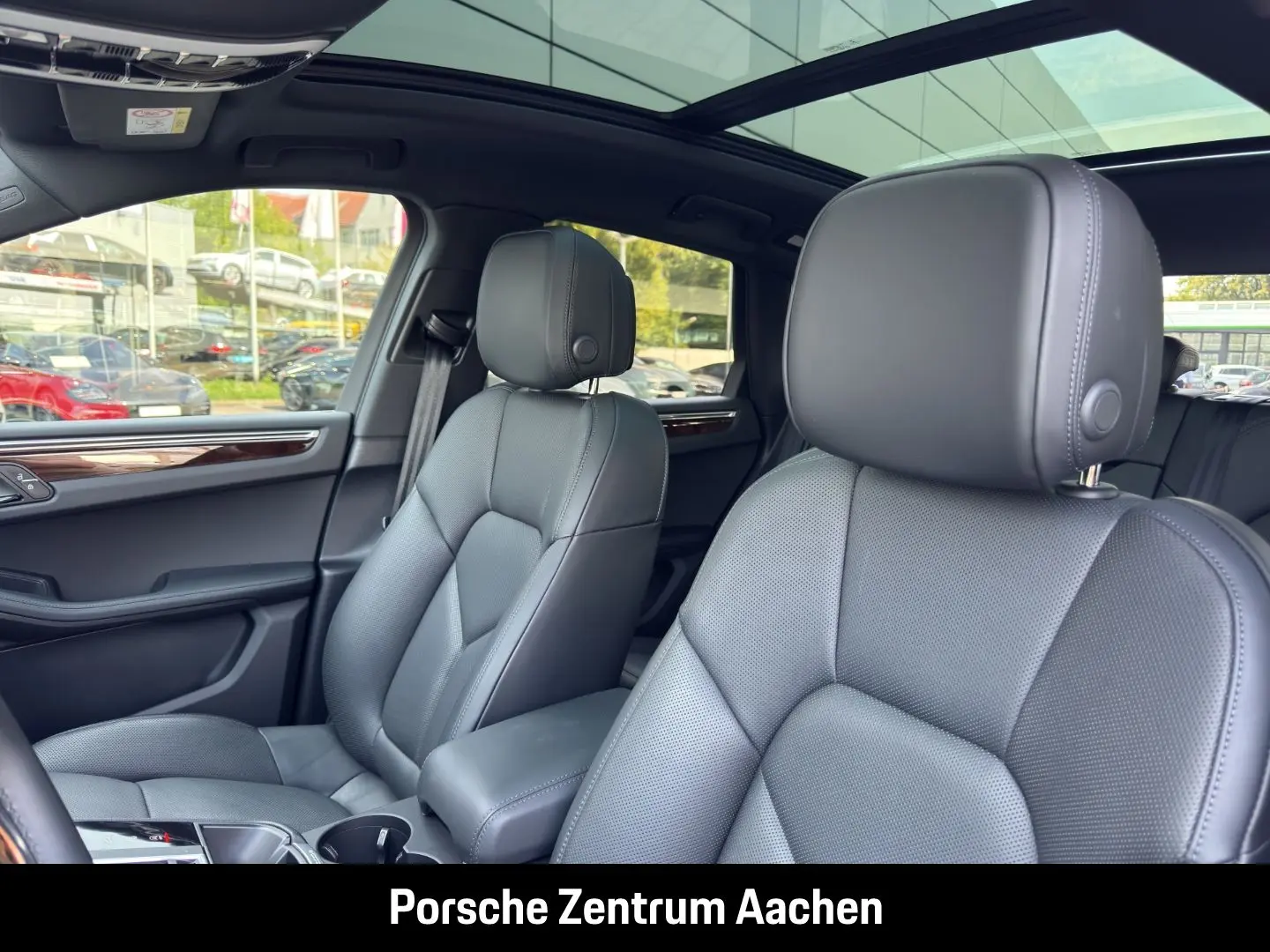 Macan BOSE Sportabgasanlage Abstandstempomat LED