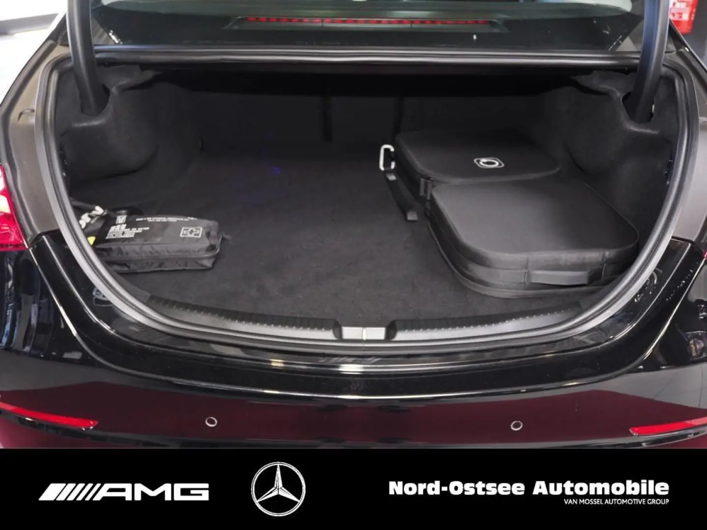 C 300 e AVANTGARDE NAVI KAMERA AHK LED PDC