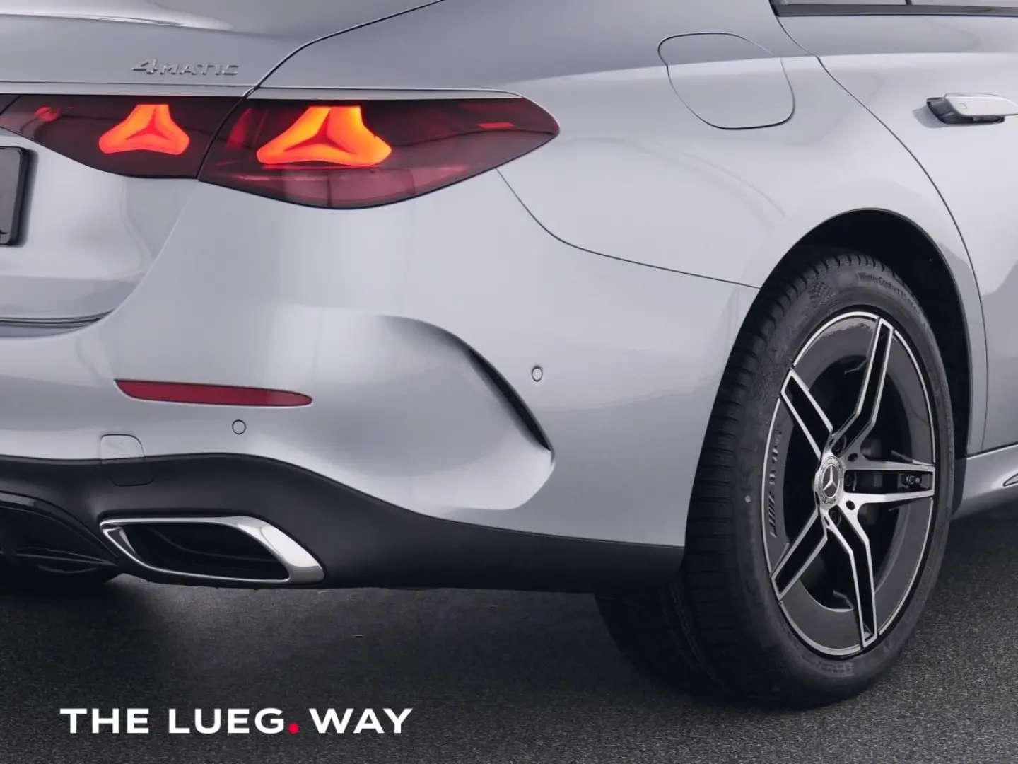 E 300 e 4M AMG+NIGHT+PANO+AHK+DC-LADEN+DIG.LIGHT