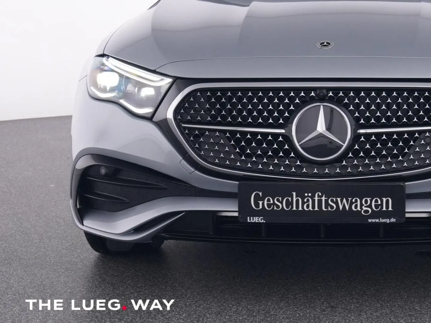 E 300 e 4M AMG+NIGHT+PANO+AHK+DC-LADEN+DIG.LIGHT
