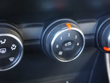 RENAULT CAPTUR 1.5 BluedCi 115CP Zen EDC