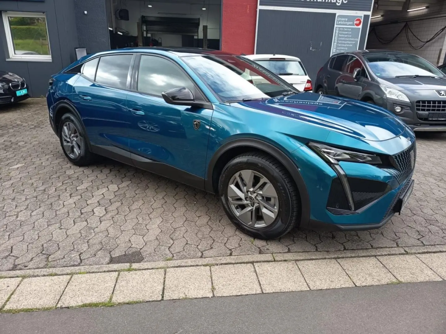 408 Hybrid 225 GT ACC Keyless Sitzheizung LED
