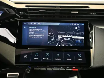 408 1.6 180 PHEV e-EAT8 GT LED/NAV/LEDER/PANO/19
