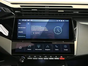 408 1.6 180 PHEV e-EAT8 GT LED/NAV/LEDER/PANO/19