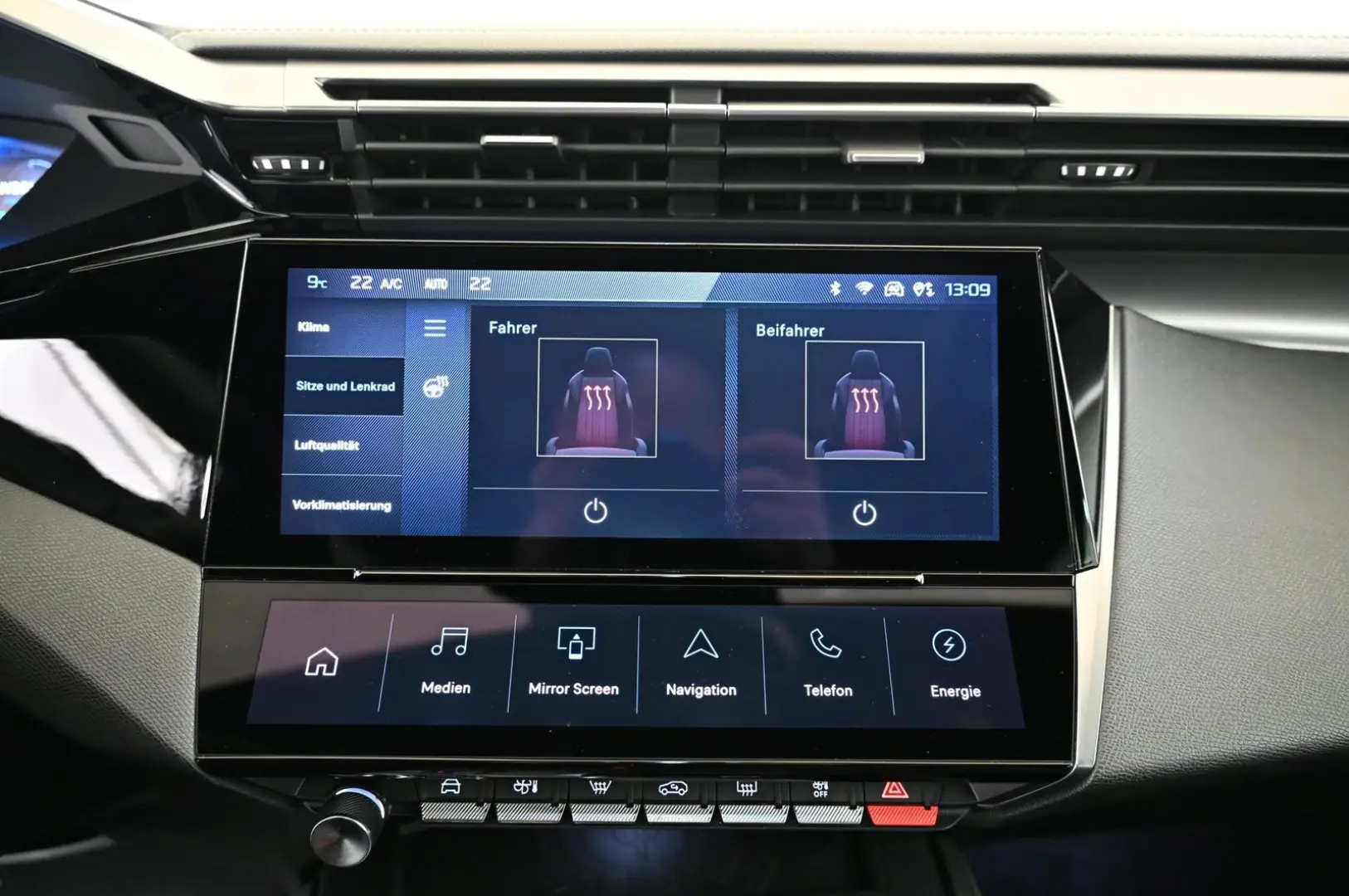 408 1.6 180 PHEV e-EAT8 GT LED/NAV/LEDER/PANO/19