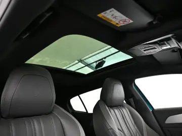 408 1.6 180 PHEV e-EAT8 GT LED/NAV/LEDER/PANO/19
