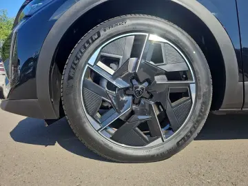 408 GT PHEV 225 El. Panodach Navi Digitales Cock
