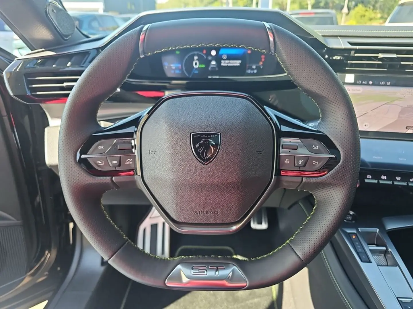 408 GT PHEV 225 El. Panodach Navi Digitales Cock