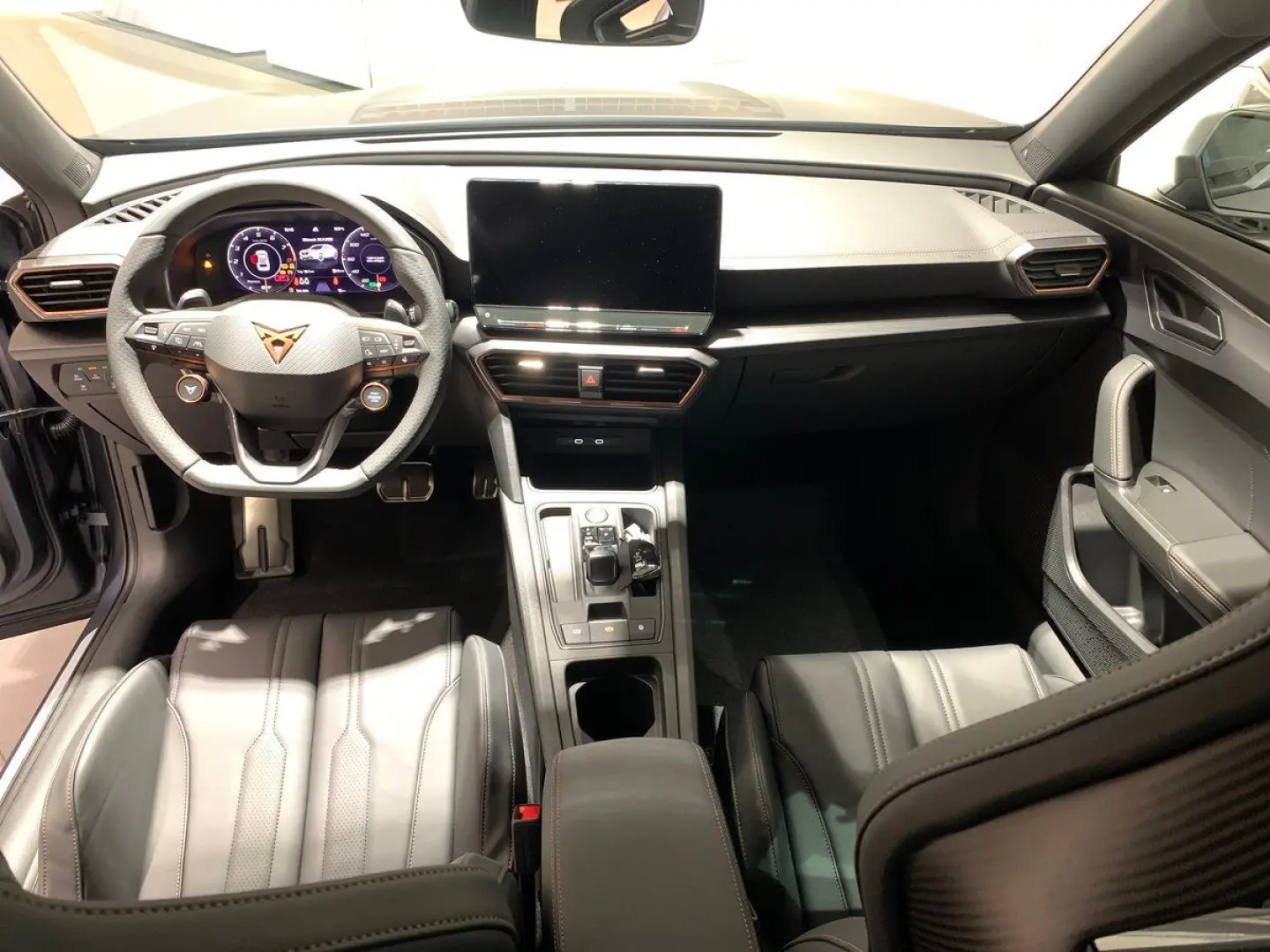 Formentor VZ 5 2.5 TSI 4DRIVE LED+NAVI+LEDER+ACC