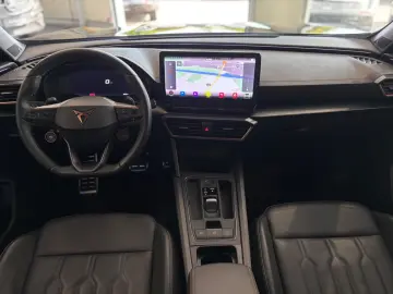 Formentor VZ5 4Drive DSG Pano Navi Beats LED