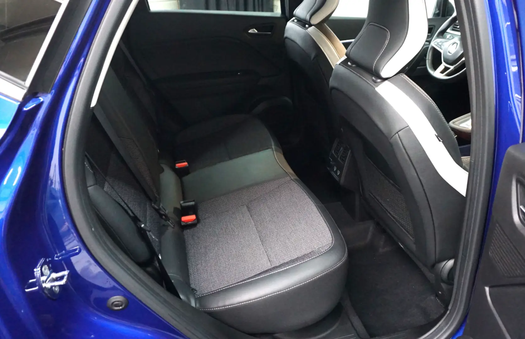 RENAULT CAPTUR 1.6 E-Tech 160CP Intens Plug-In