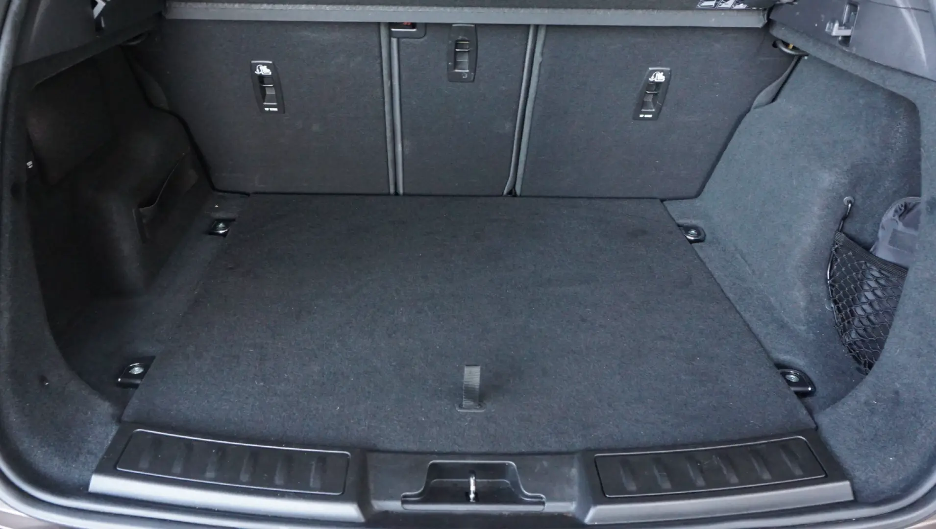 LAND ROVER RANGE ROVER EVOQUE D180 S AWD Automatik