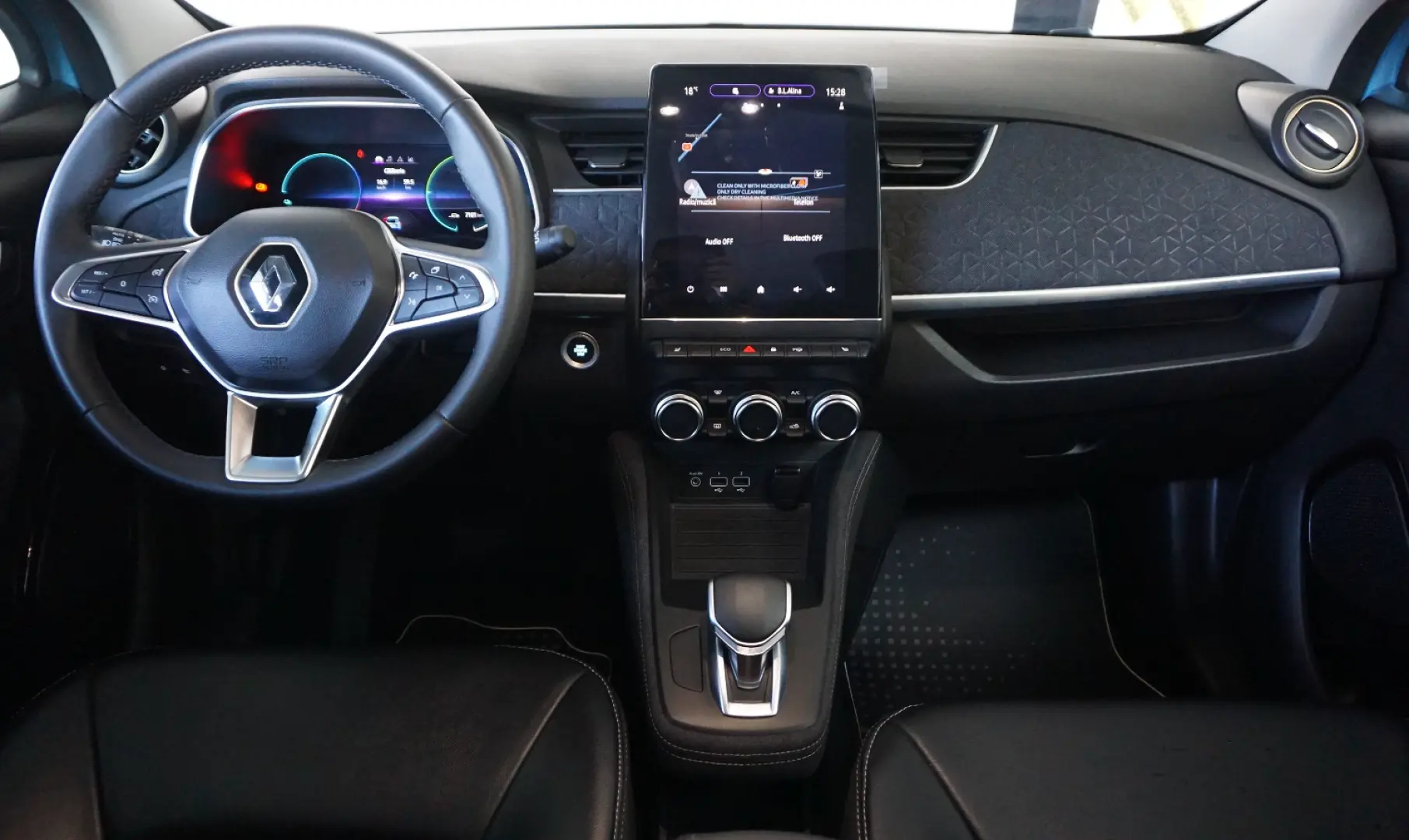 RENAULT ZOE Z.E. 50 Z.E. R135 iconic