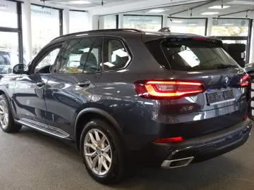 X5 xDrive 45 e +Panorama+AHK+Trittbretter+ACC