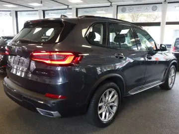 X5 xDrive 45 e +Panorama+AHK+Trittbretter+ACC