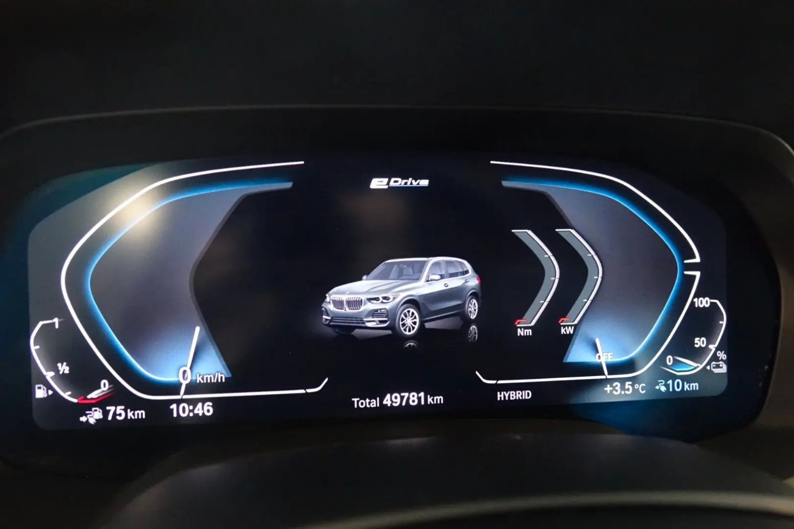 X5 xDrive 45 e +Panorama+AHK+Trittbretter+ACC