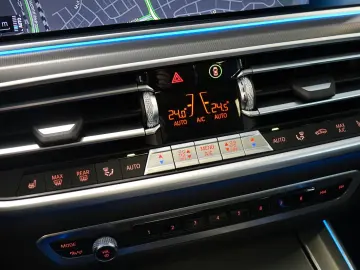 X5 xDrive 45 e +Panorama+AHK+Trittbretter+ACC