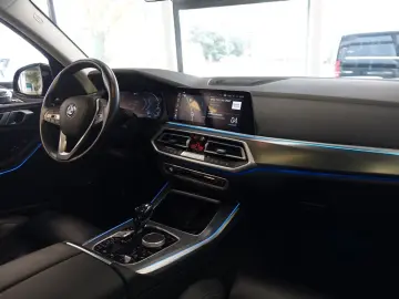 X5 xDrive 45 e +Panorama+AHK+Trittbretter+ACC